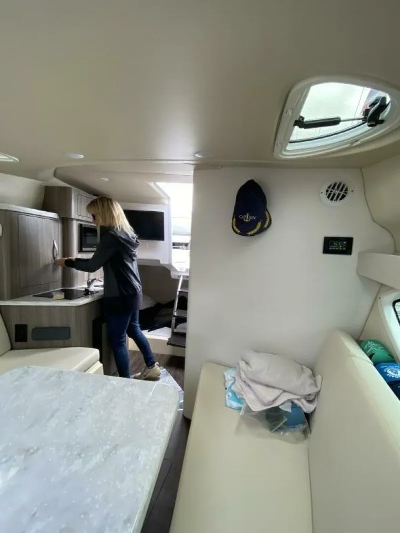 Slide: The Image of Regal 28 Express 2020 - 4928723