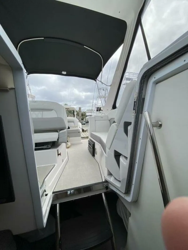 Slide: The Image of Regal 28 Express 2020 - 4928727