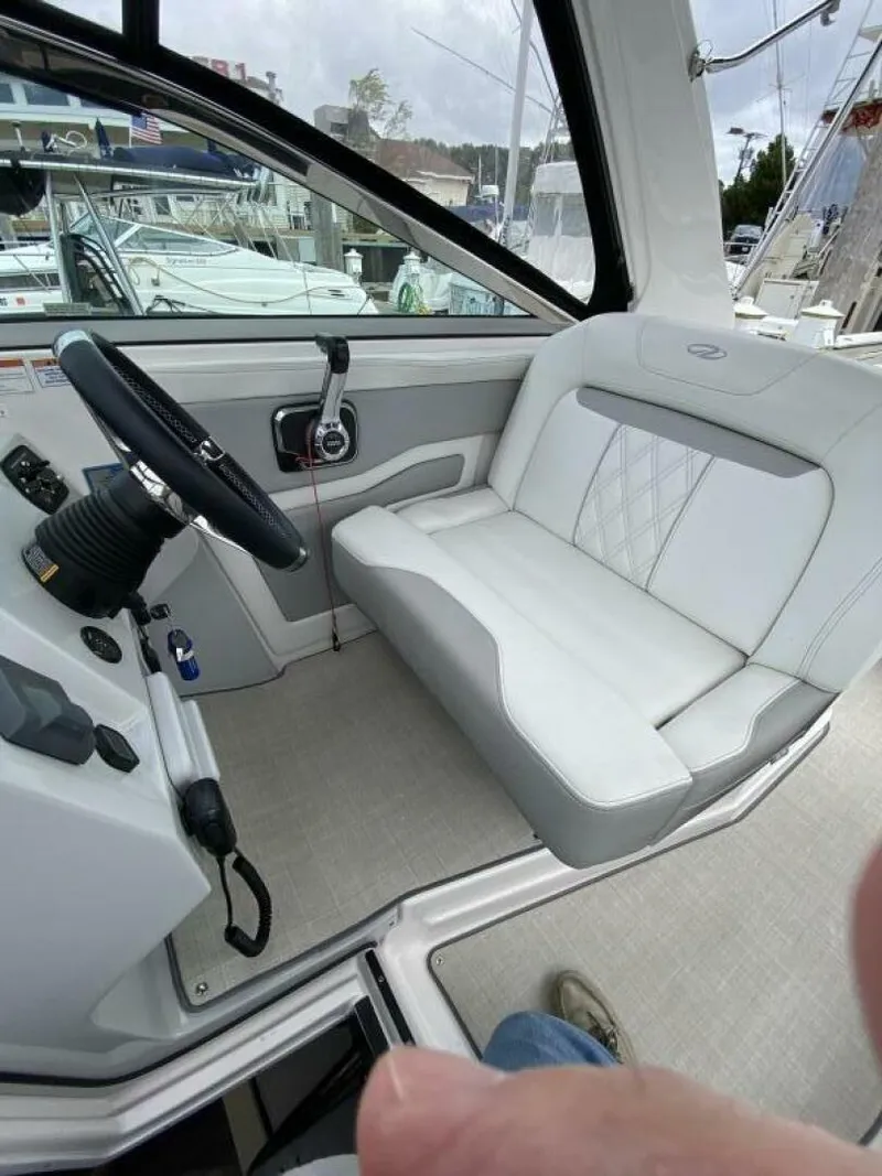 Slide: The Image of Regal 28 Express 2020 - 4928736