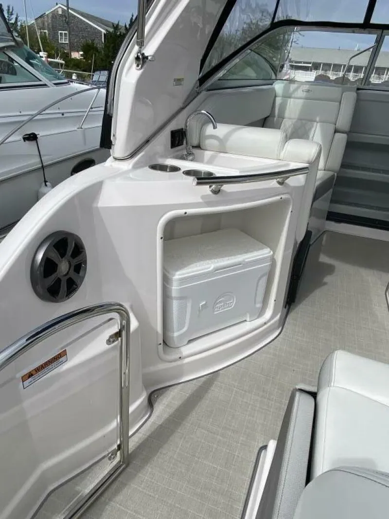 Slide: The Image of Regal 28 Express 2020 - 4928697