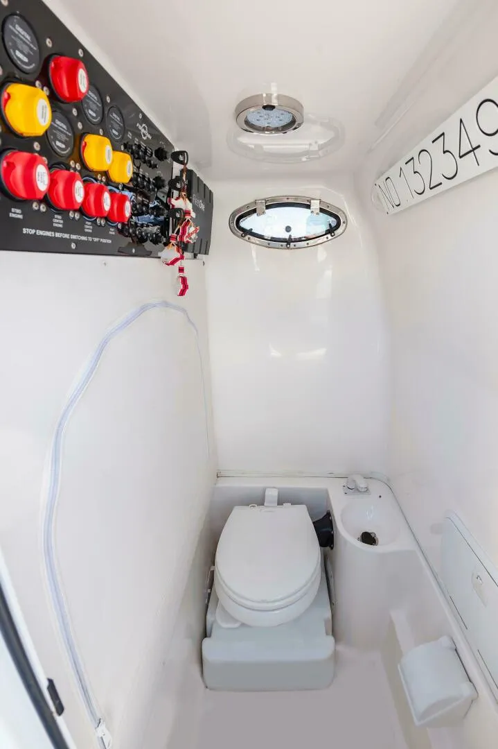 Slide: The Image of Fountain 38CC 2020 - 4929545