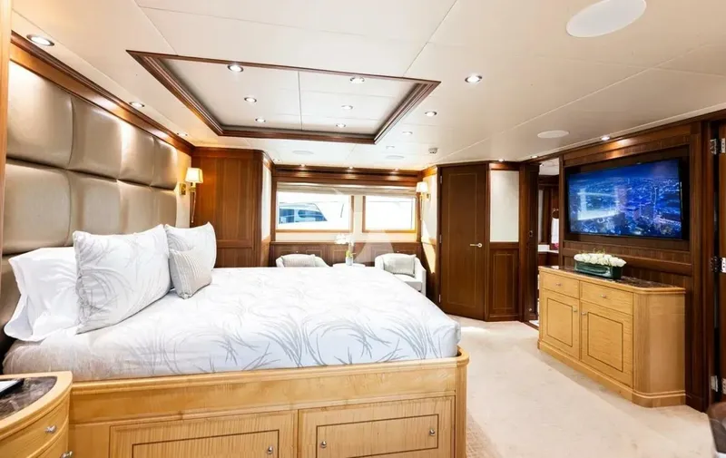 Slide: The Image of Palmer Johnson Motor Yacht 2006 - 4929984