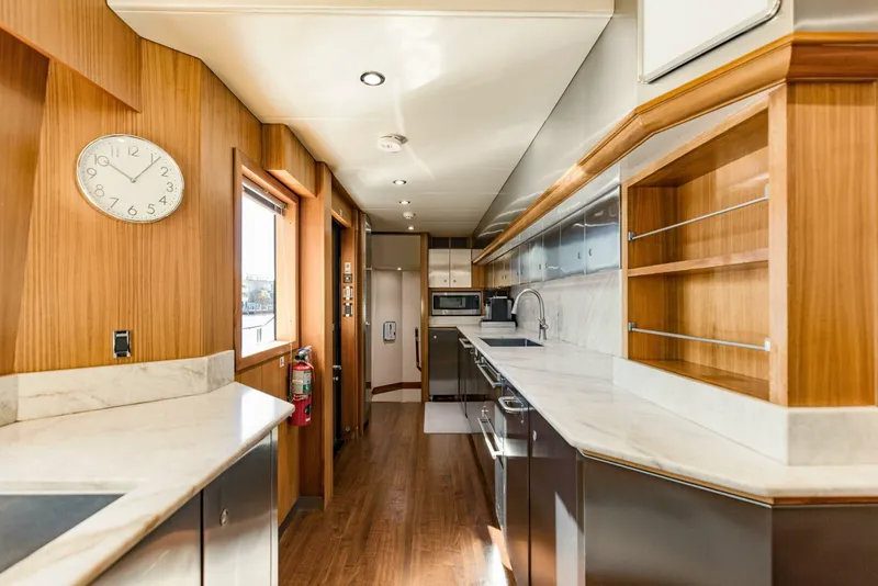 Slide: The Image of Palmer Johnson Motor Yacht 2006 - 4930016