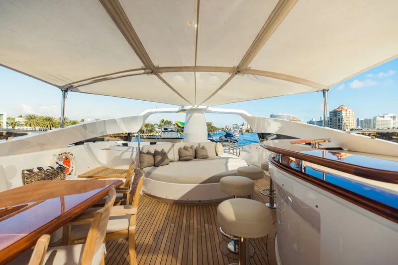 Slide: The Image of Palmer Johnson Motor Yacht 2006 - 4929953