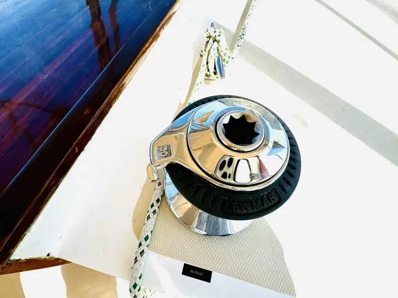 Slide: The Image of Gulfstar 47 Sailmaster Aft Cabin 1980 - 4930021
