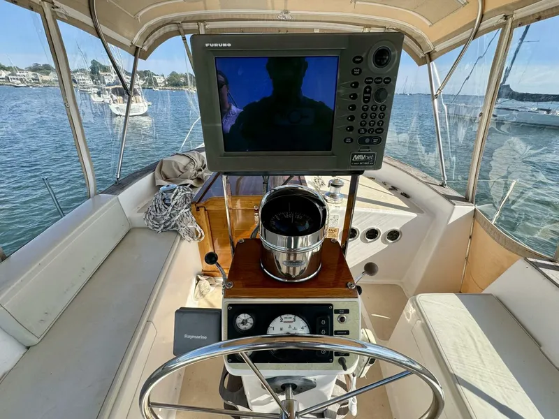 Slide: The Image of Gulfstar 47 Sailmaster Aft Cabin 1980 - 4930026