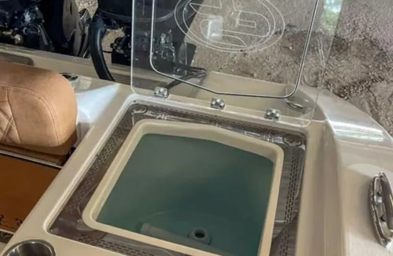 Slide: The Image of Sea Pro 32 2025 - 4931167