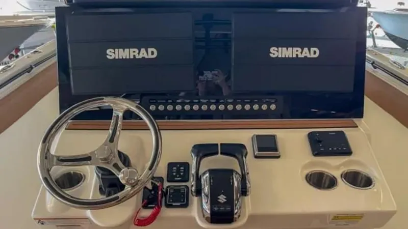 Slide: The Image of Sea Pro 32 2025 - 4931171