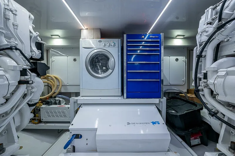 Slide: The Image of F&S Cusotm Express Sportfish 2017 - 4931887