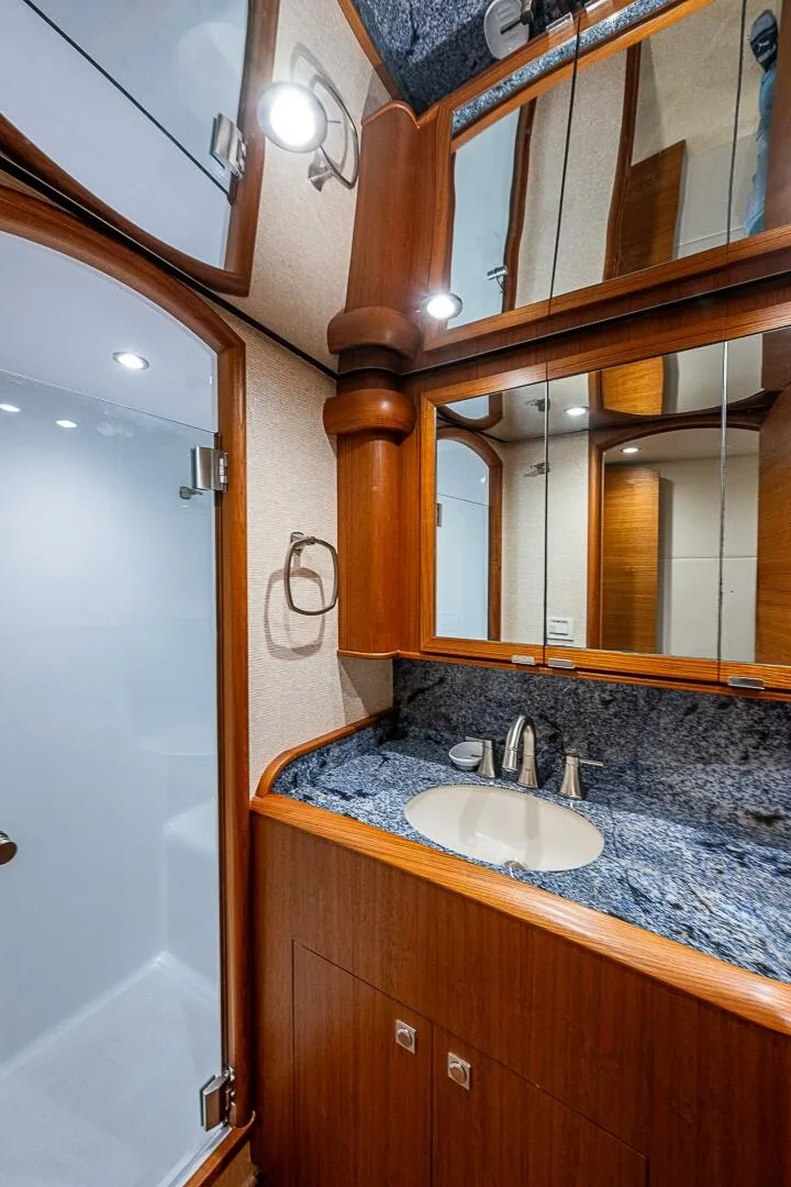 Slide: The Image of F&S Cusotm Express Sportfish 2017 - 4931902