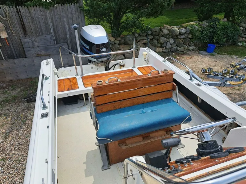 Slide: The Image of Boston Whaler 21 Outrage 1973 - 4933032