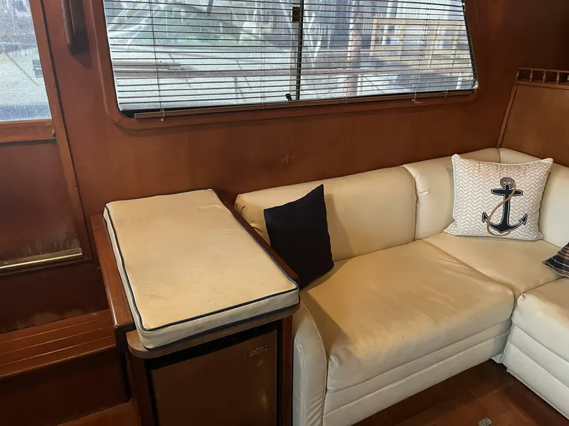 Slide: The Image of 1991 Marine Trader 46 Double Cabin - 4975543