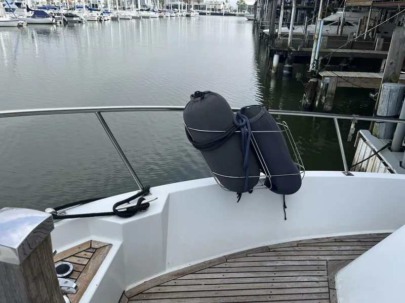 Slide: The Image of 1991 Marine Trader 46 Double Cabin - 4975584