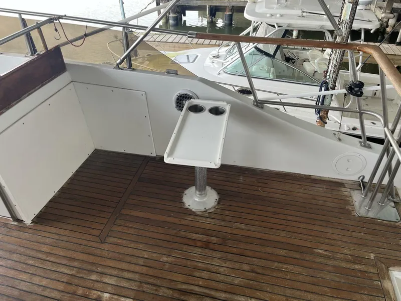 Slide: The Image of 1991 Marine Trader 46 Double Cabin - 4975594