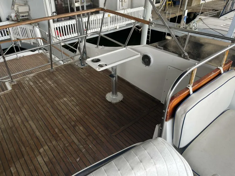 Slide: The Image of 1991 Marine Trader 46 Double Cabin - 4975600