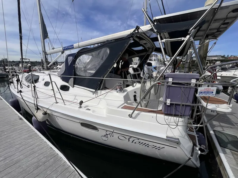 Slide: The Image of Aft Quarter 2008 Hunter 45 - 4933601