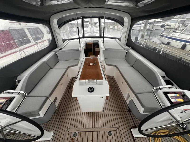 Slide: The Image of Cockpit 2022 Beneteau 46.1 - 4933677