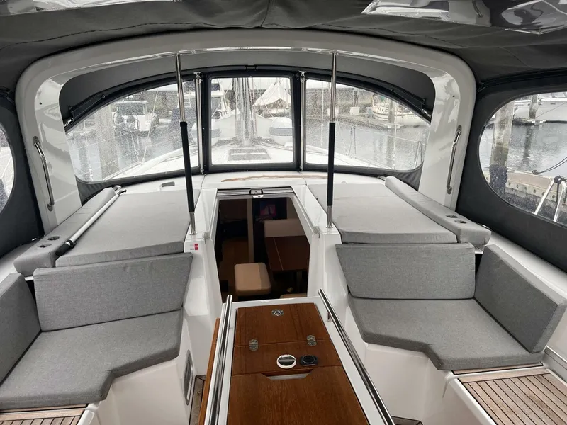 Slide: The Image of Cockpit 2022 Beneteau 46.1 - 4933680