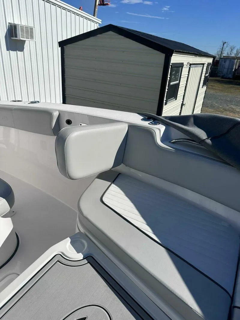 Slide: The Image of Sea Fox 248 Commander 2022 - 4933877