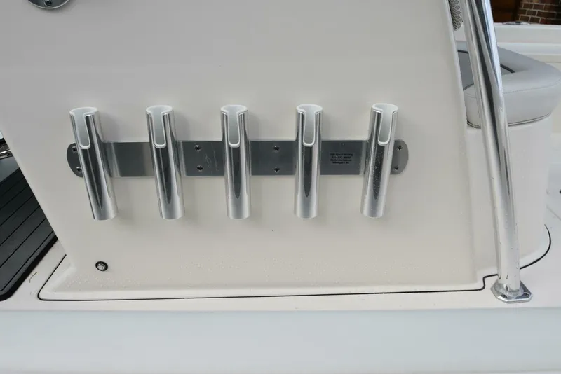 Slide: The Image of Avenger AV24 2020 - 4935063