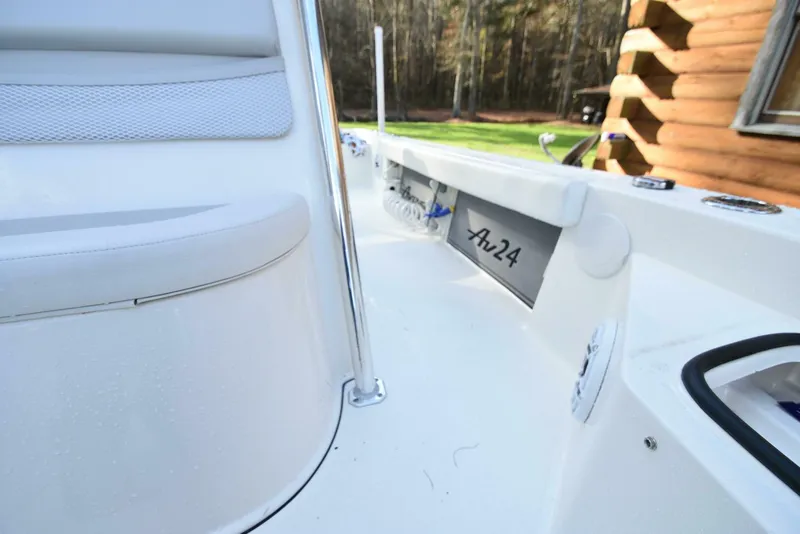 Slide: The Image of Avenger AV24 2020 - 4935102