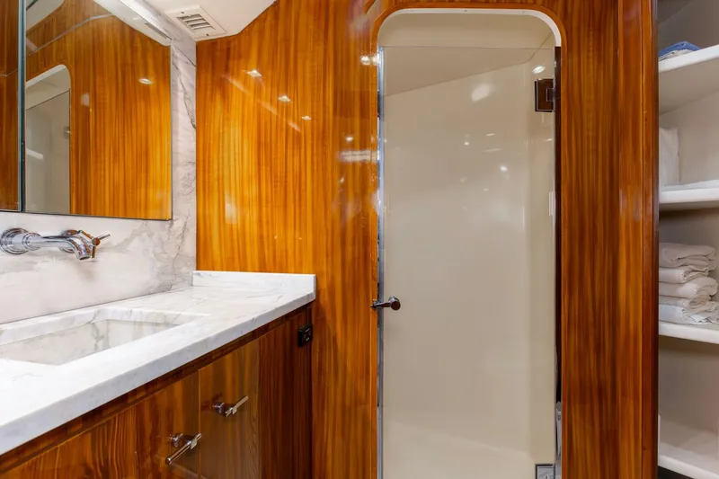 Slide: The Image of 2001 65 Viking Convertible Enclosed Bridge Partnership Master Head - 5003738