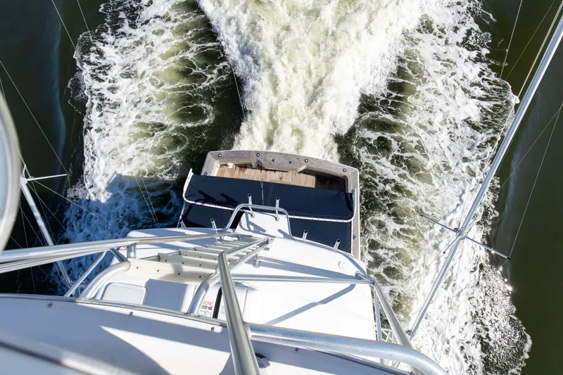 Slide: The Image of 2001 65 Viking Convertible Enclosed Bridge Partnership Tower - 5003906