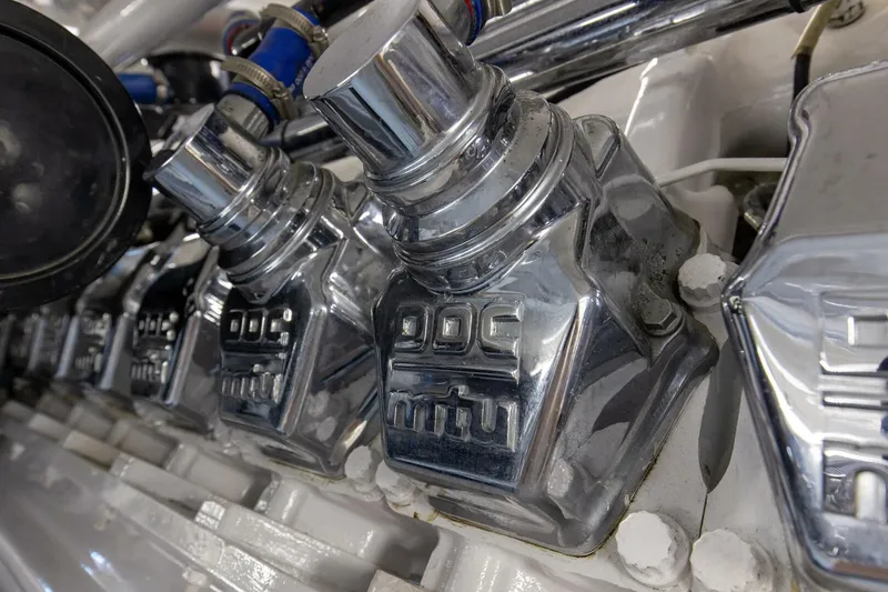 Slide: The Image of 2001 65 Viking Convertible Enclosed Bridge Partnership Engine Room (3) - 5003914