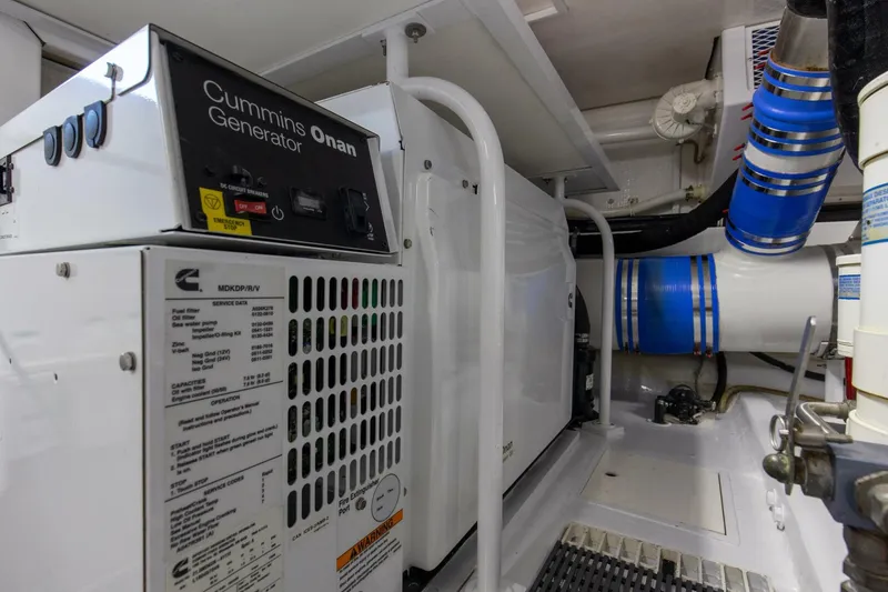 Slide: The Image of 2001 65 Viking Convertible Enclosed Bridge Partnership Engine Room (4) - 5003915