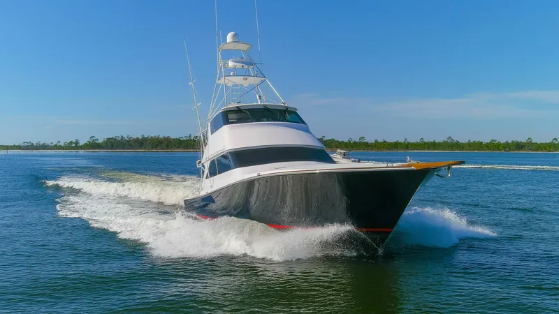 Slide: The Image of 2001 65 Viking Convertible Enclosed Bridge Partnership Exterior (4) - 5003918