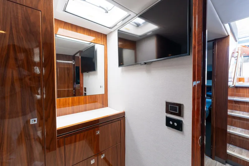 Slide: The Image of 2022 Riviera 4800 Sport Yacht - VENTURES64 - 4936820