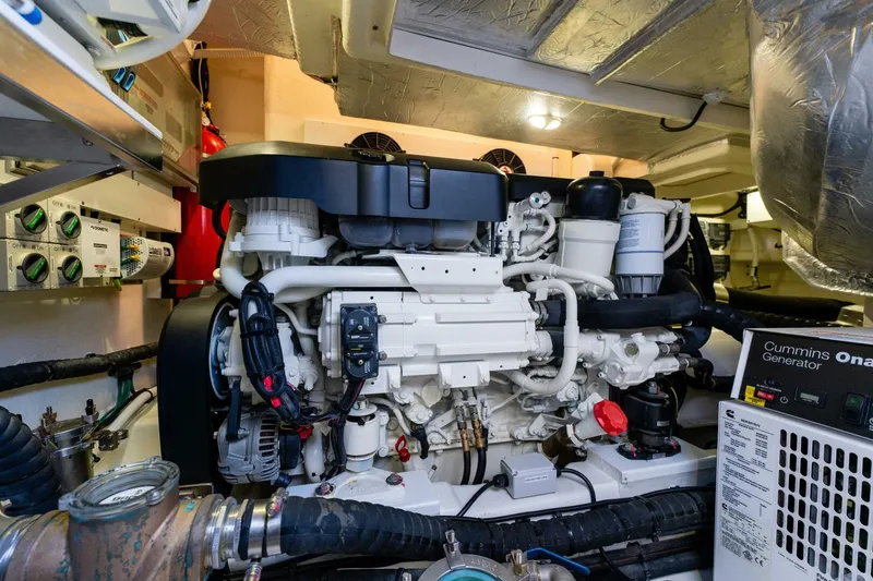 Slide: The Image of 2022 Riviera 4800 Sport Yacht - VENTURES64 - 4936849