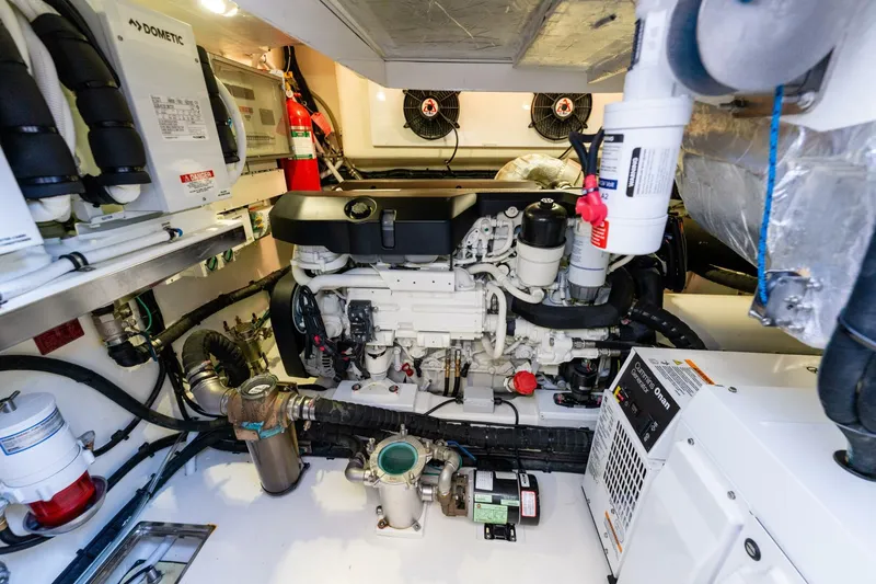 Slide: The Image of 2022 Riviera 4800 Sport Yacht - VENTURES64 - 4936852