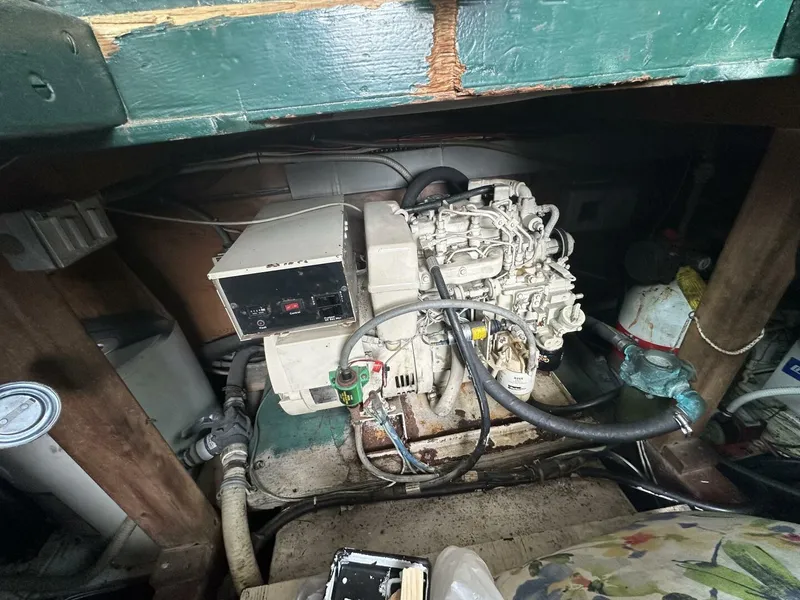 Slide: The Image of Post Sport Fisherman 1979 - 4938081