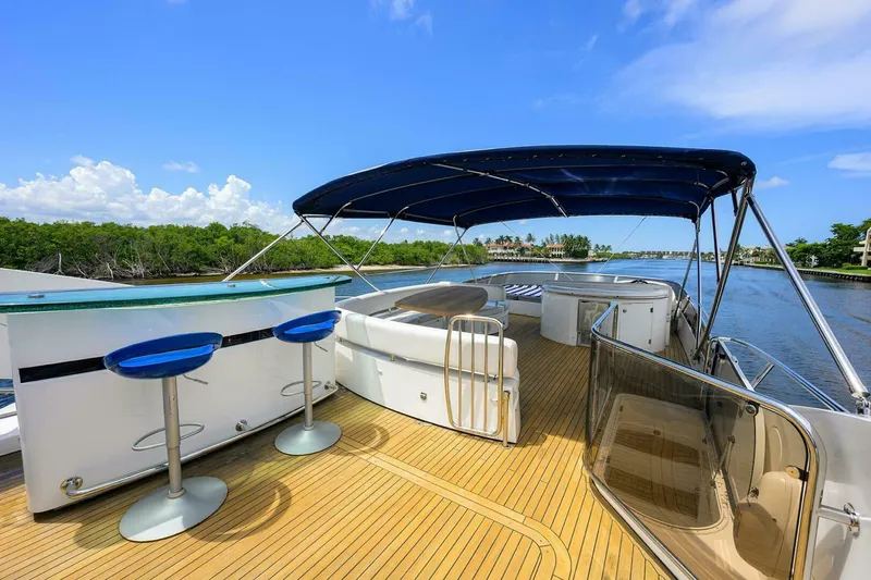 Slide: The Image of Flybridge Deck - 4941108