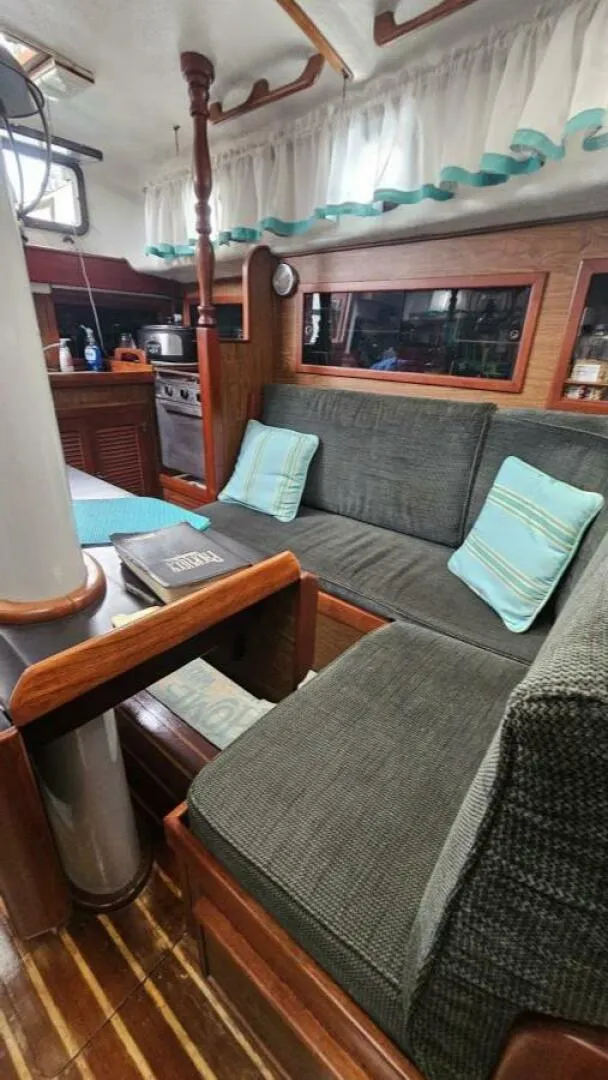 Slide: The Image of CSY 44 Center Cockpit 1979 - 4939817