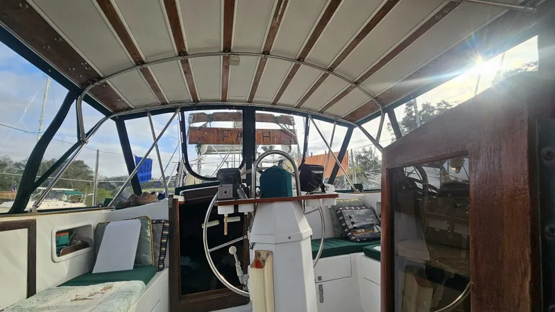 Slide: The Image of CSY 44 Center Cockpit 1979 - 4942169