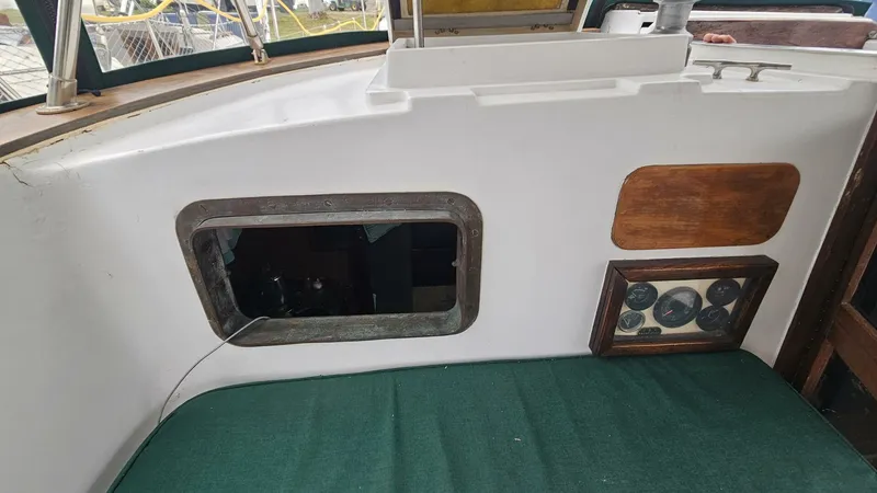 Slide: The Image of CSY 44 Center Cockpit 1979 - 4939761