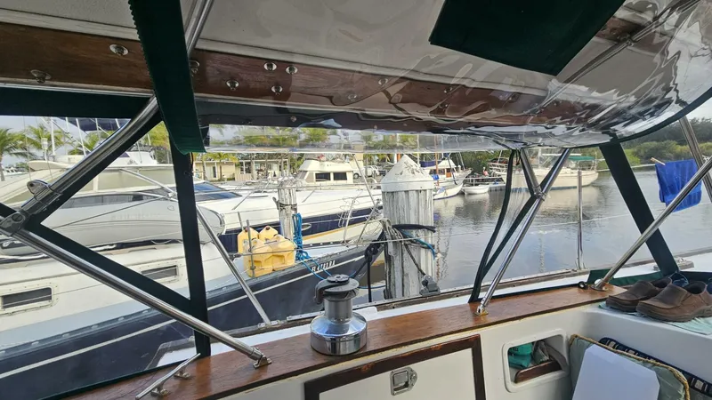 Slide: The Image of CSY 44 Center Cockpit 1979 - 4942168