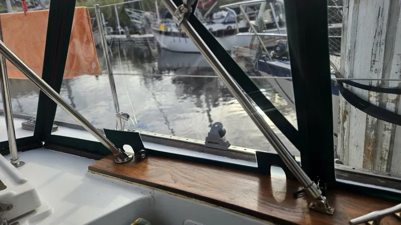 Slide: The Image of CSY 44 Center Cockpit 1979 - 4942172