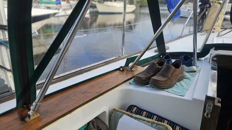 Slide: The Image of CSY 44 Center Cockpit 1979 - 4942177