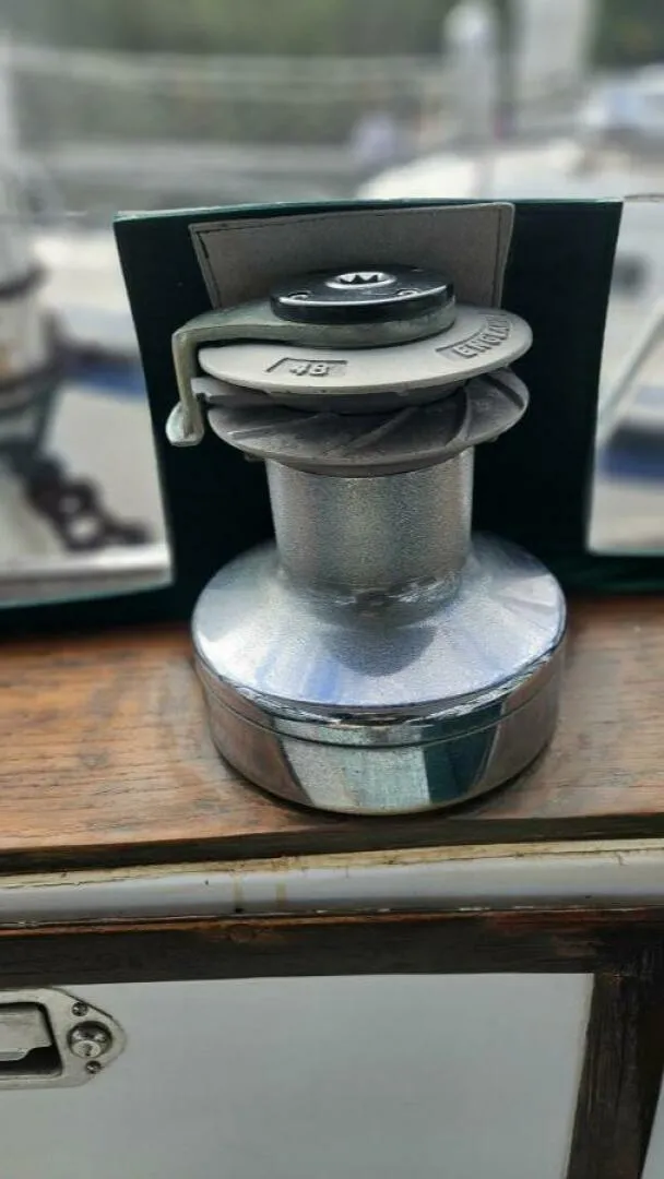 Slide: The Image of CSY 44 Center Cockpit 1979 - 4942173