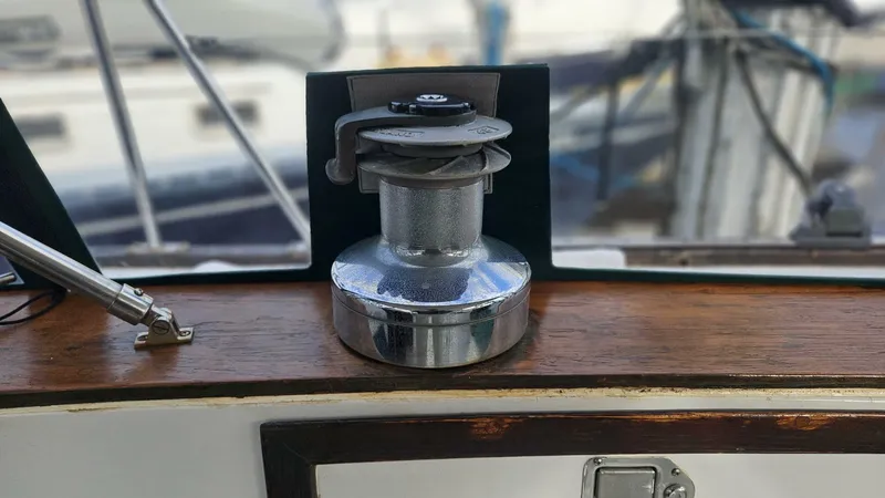 Slide: The Image of CSY 44 Center Cockpit 1979 - 4942176