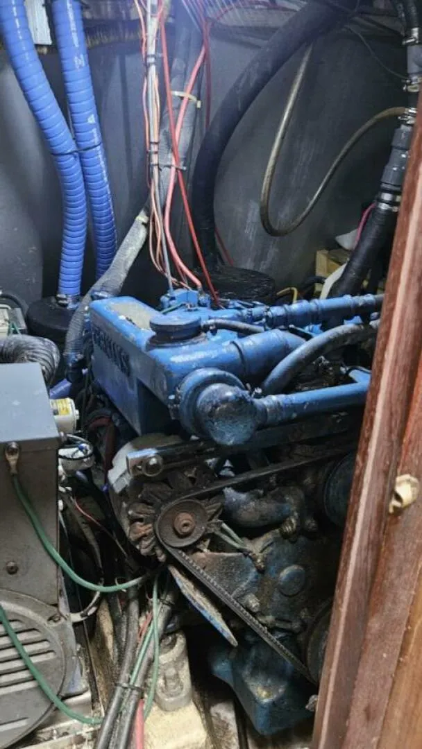 Slide: The Image of CSY 44 Center Cockpit 1979 - 4939792