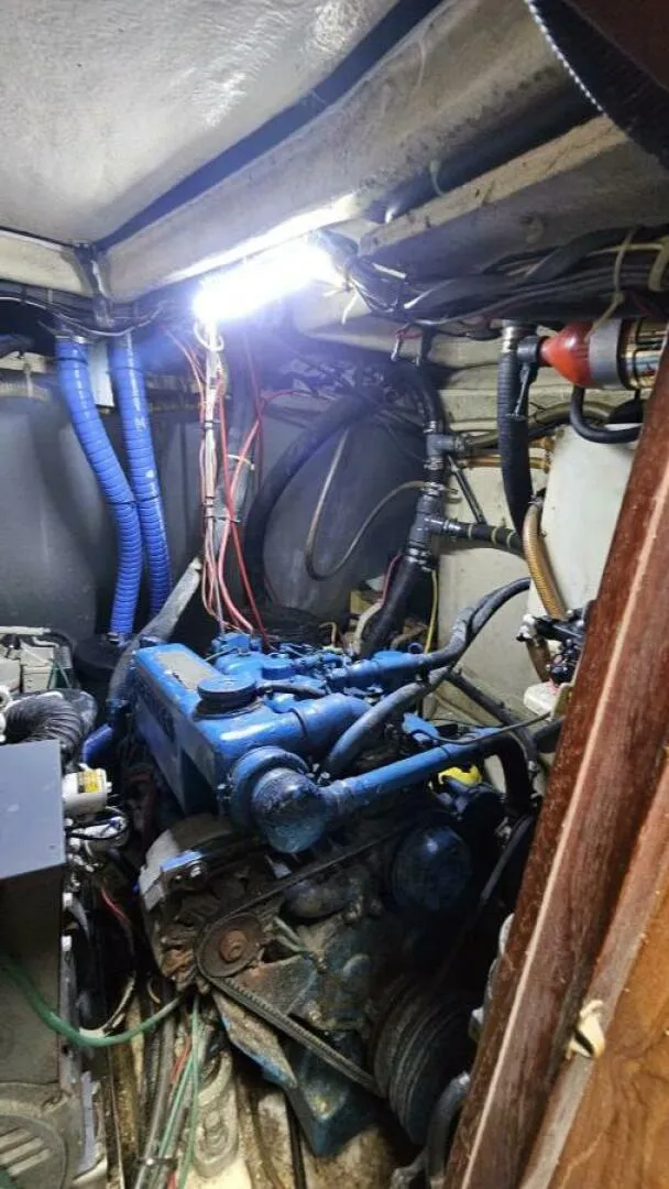 Slide: The Image of CSY 44 Center Cockpit 1979 - 4939798