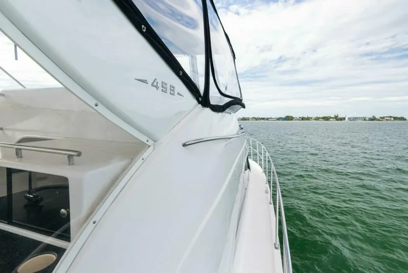 Slide: The Image of 2008 45' Meridian 459 Motor Yacht - M&M - 4940035