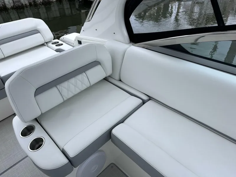 Slide: The Image of 2024 Regal 33 XO For Sale - 4941302