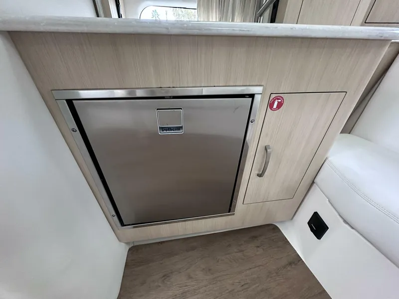 Slide: The Image of 2024 Regal 33 XO For Sale - 4941293