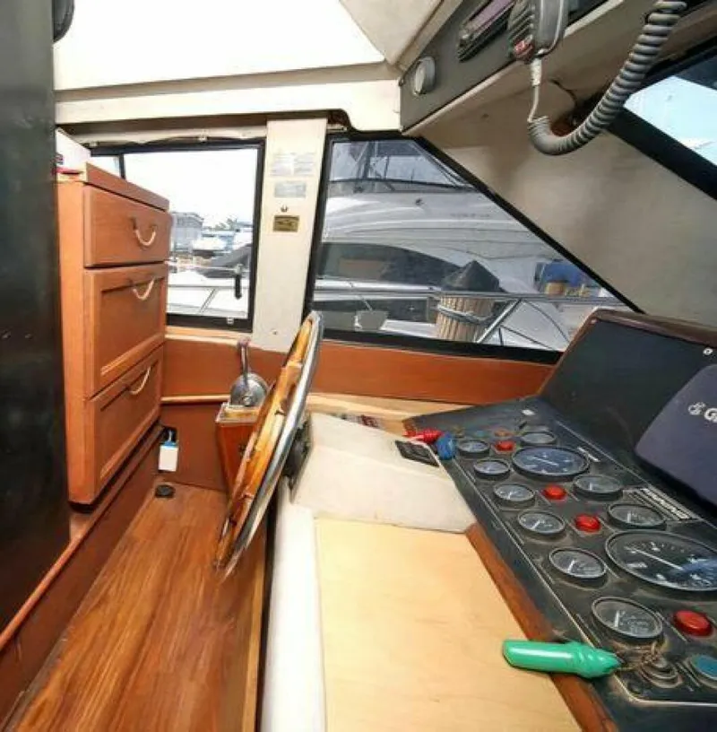 Slide: The Image of Birchwood 44TS Motor Yacht 1988 - 4942316