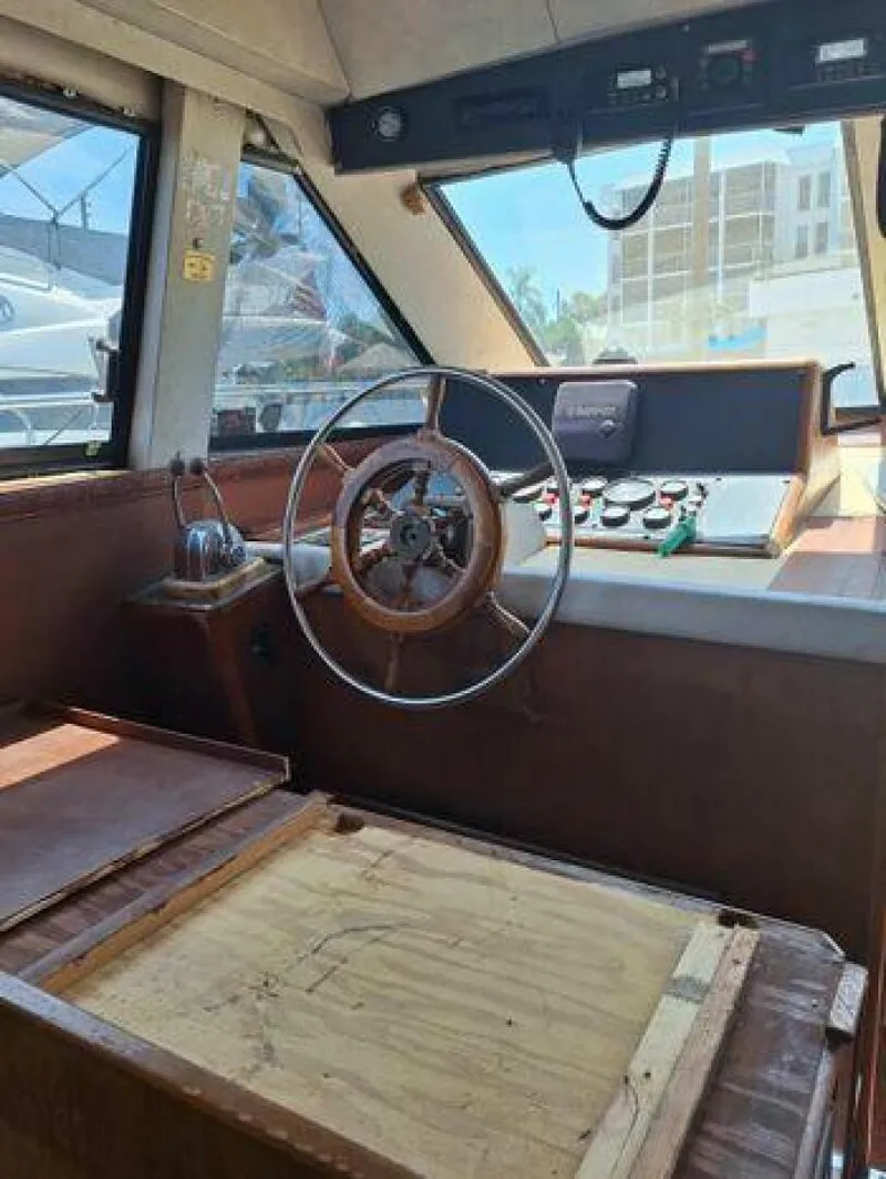 Slide: The Image of Birchwood 44TS Motor Yacht 1988 - 4942329